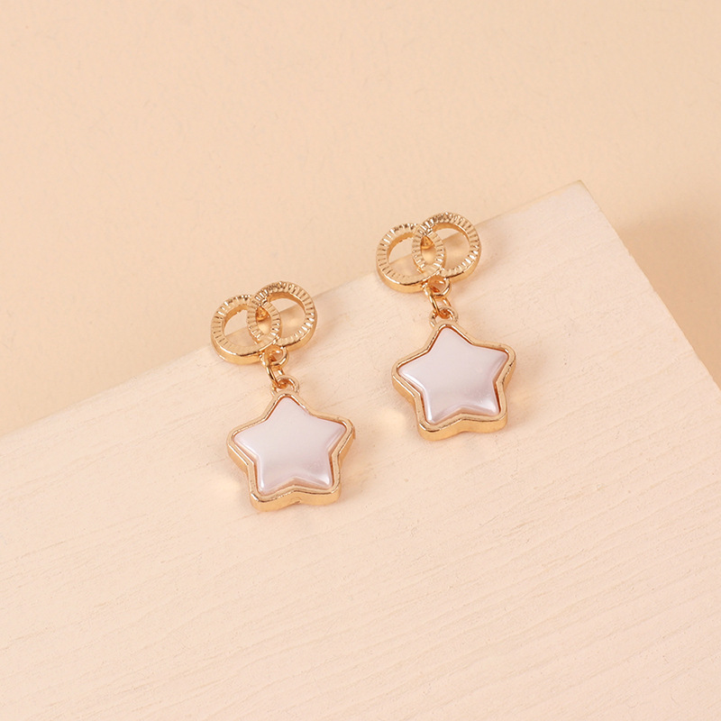 4g Weight Earrings Classification Wedding, Travel, Birthday, Festival Occasion Women'S Gender Inlaid Shell Design Gold Color Simple Fashion New Geometric Double Circle Star Earrings 4