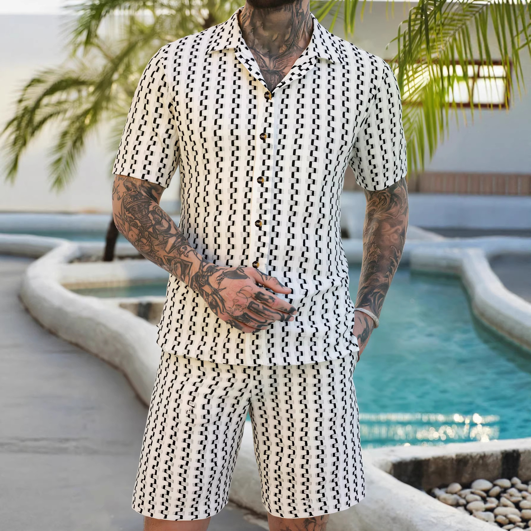 Ensemble deux pièces pour homme, style vacances décontracté, chemise rayée et short ample, collection européenne et américaine 2026 (réf. 260101)_voghion.com