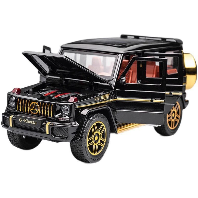 Модель автомобиля Car model, реалистичная литая модель, внедорожник для мальчиков, игрушка со светом и музыкой, масштаб 1:24