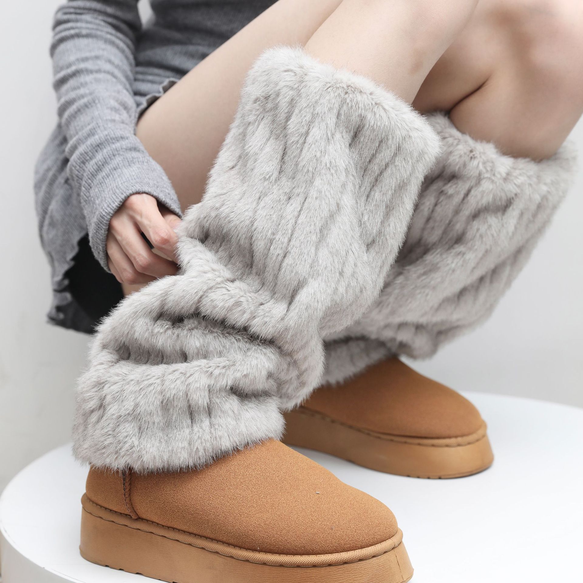 Scaldamuscoli autunnali e invernali per donna, calze spesse e calde, maniche al polpaccio in peluche, stivali da neve in pelliccia di Maillard Y2k_voghion.com