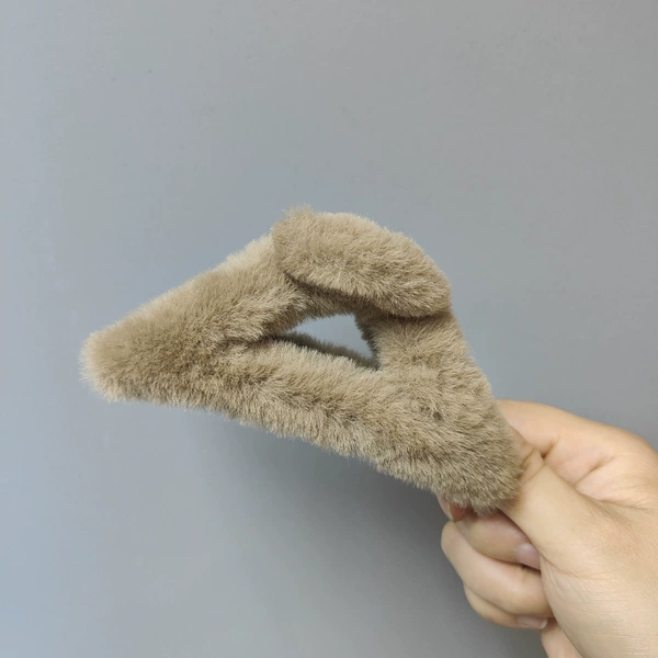 [咖色三角毛毛抓夹12cm]