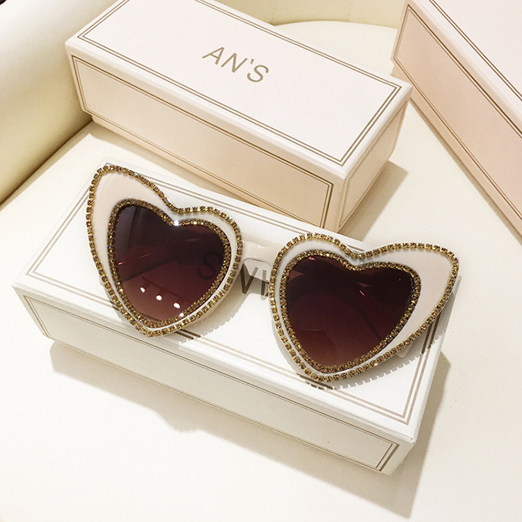 Special-Shaped Mirror Glasses Style Travel Occasion Heart Shape Pattern Women'S Gender Fashion Heart Shape UV400 Protection Resin Special-Shaped Mirror Rhinestone Full Frame Women's Sunglasses