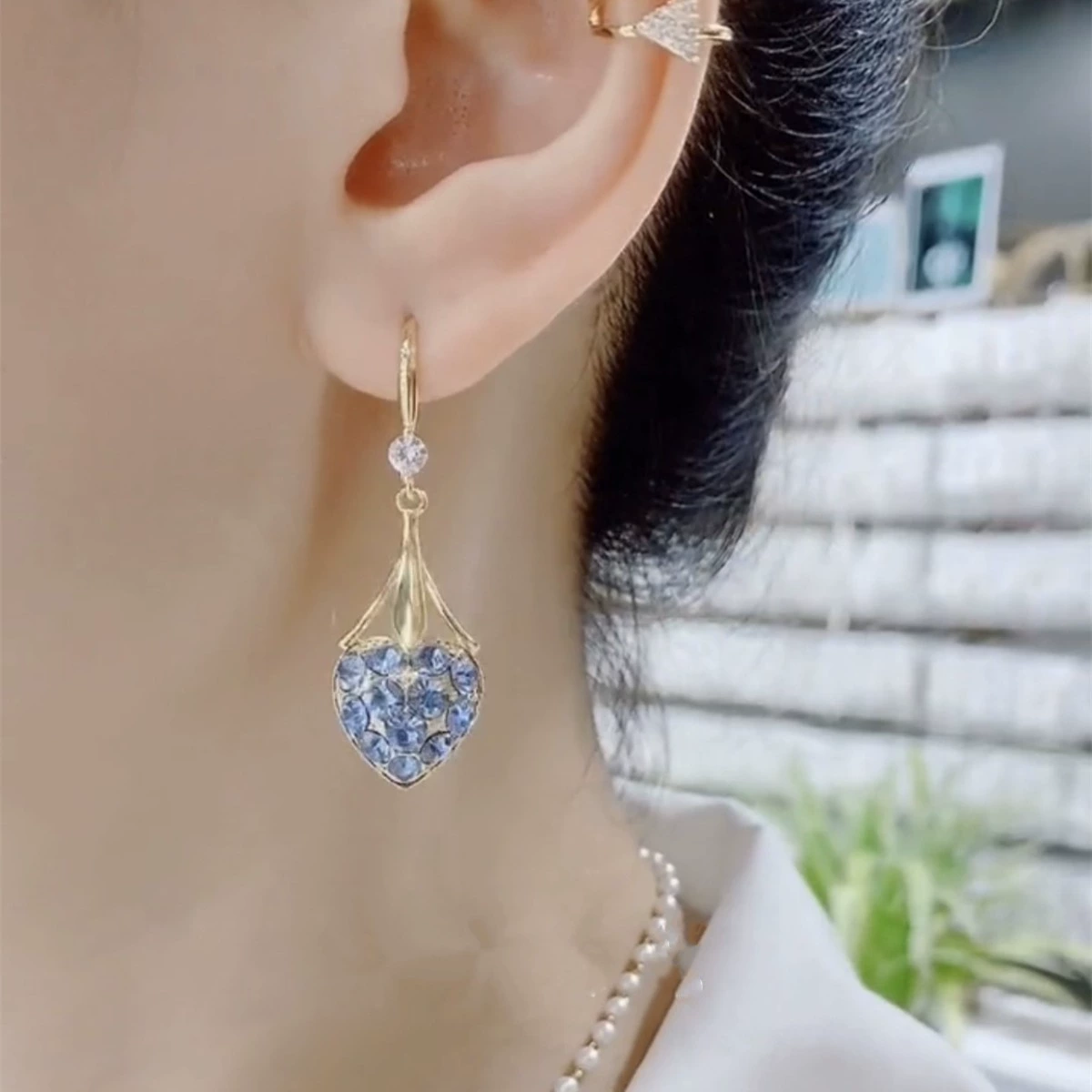 Серьги из голубого цвета в форме сердца с diamond инкрустацией, 2024 год, элитные, интернет-знаменитость