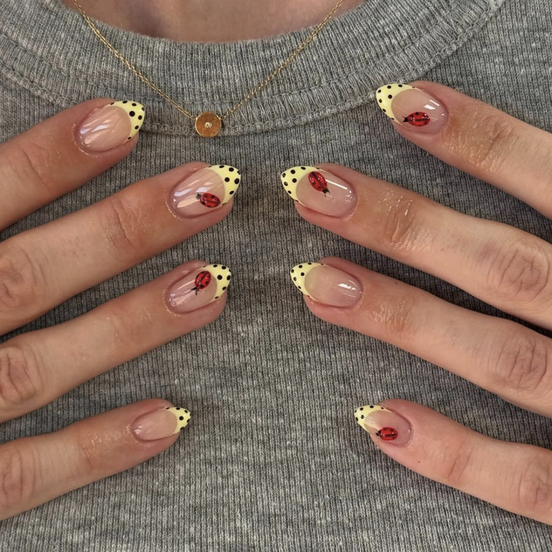 LeFan Manicure 3D Ladybug Cross-Border Foreign Trade French Style Wearable Nails Short Almond Nails Polka Dot Fake Nails Wholesale LeFan Manicure 3D Ladybug Cross-Border Foreign Trade French Style Wearable Nails Short Almond Nails Polka Dot Fake Nails Wholesale