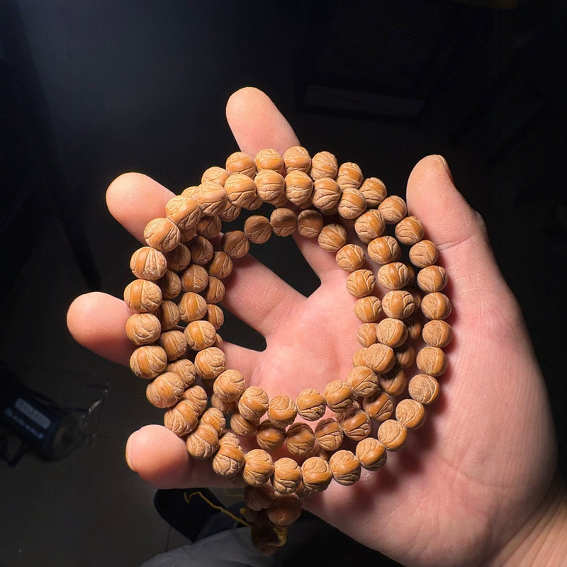 小龙纹桃核手串脖挂手持一个月就上色小金豆正圆小手串文玩龙纹手|undefined