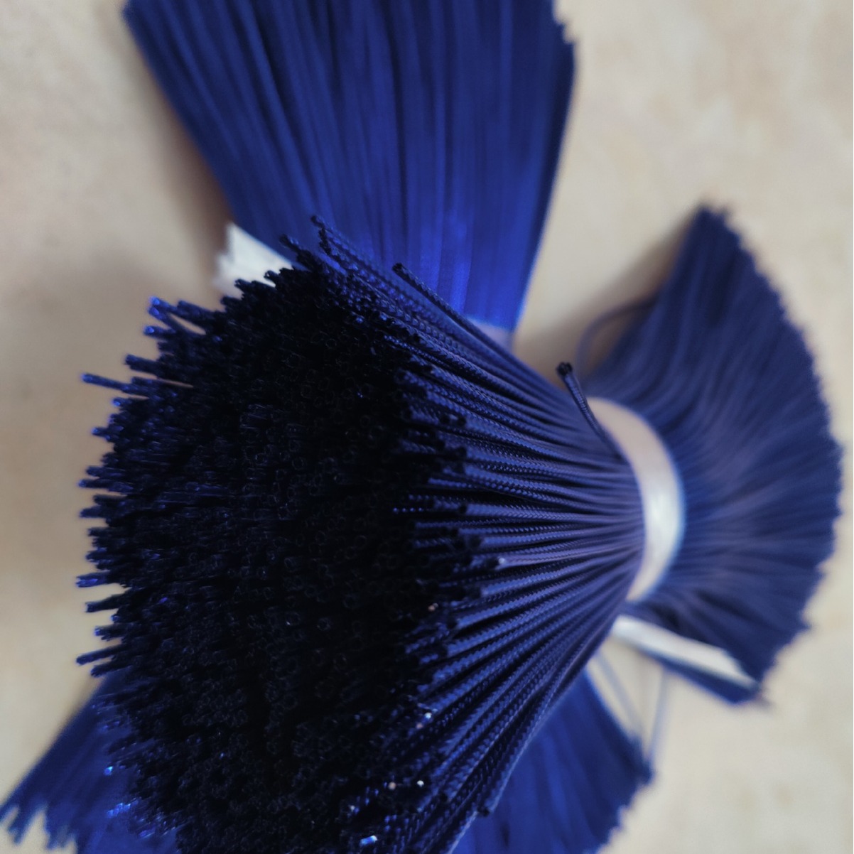 0.9mm宝蓝塑料绳编成的串商标绳粉色金装饰线绳梅红金扁形状带子