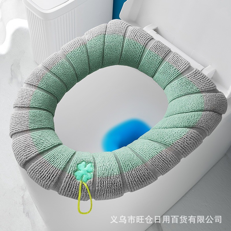 Thiết kế cỏ bốn lá màu xanh lá cây có tay cầm