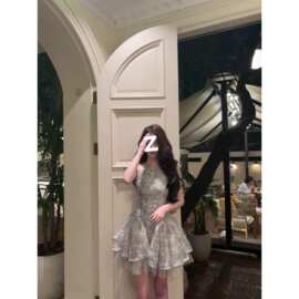 2026甜美花朵设计感公主蓬蓬短裙女夏季新款生日礼服无袖女连衣裙