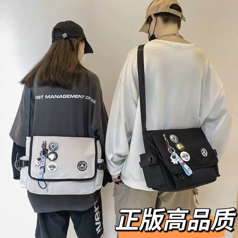 男士单肩包日系休闲简约斜挎包校园学生包工装时尚女士大容量挎包