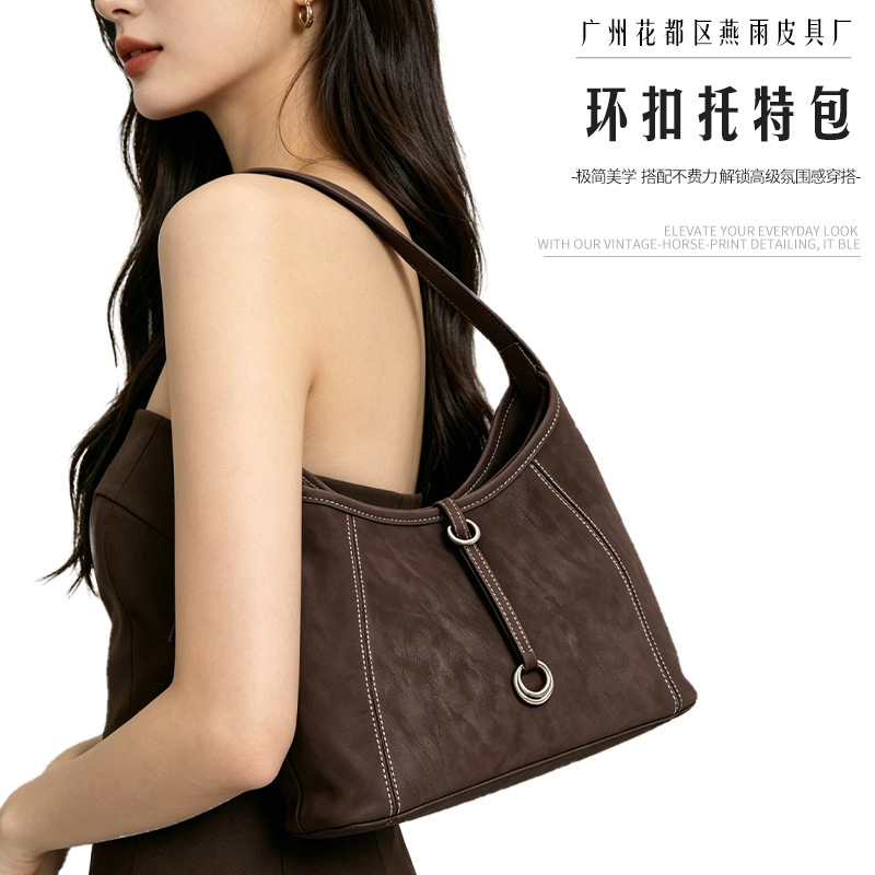 Niche Retro Ring-Buckle Underarm Tote Bag, High-End Commuter Shoulder Bag, Exquisite and Fashionable Women's Handbag