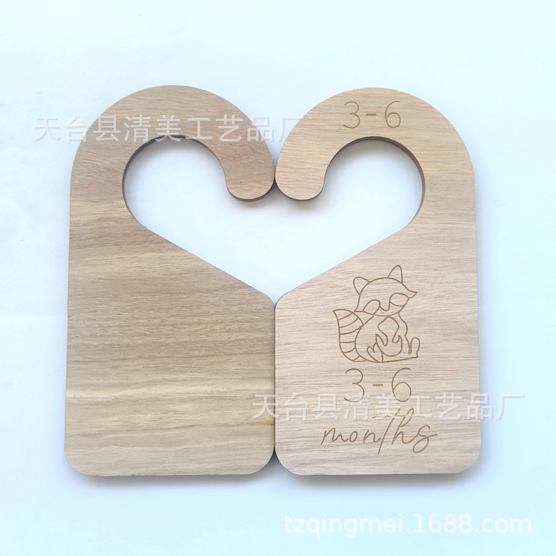 103*197mm Versión de álamo/tilo/paulownia para ropa de bebé, 7 tipos de ganchos de impresión, 1 por estilo