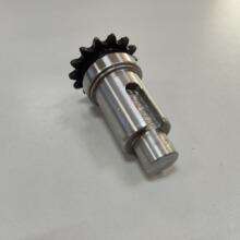 厂家供应维兴机下柱轮轴焊合件14齿、热风机轴、压胶机传动轴