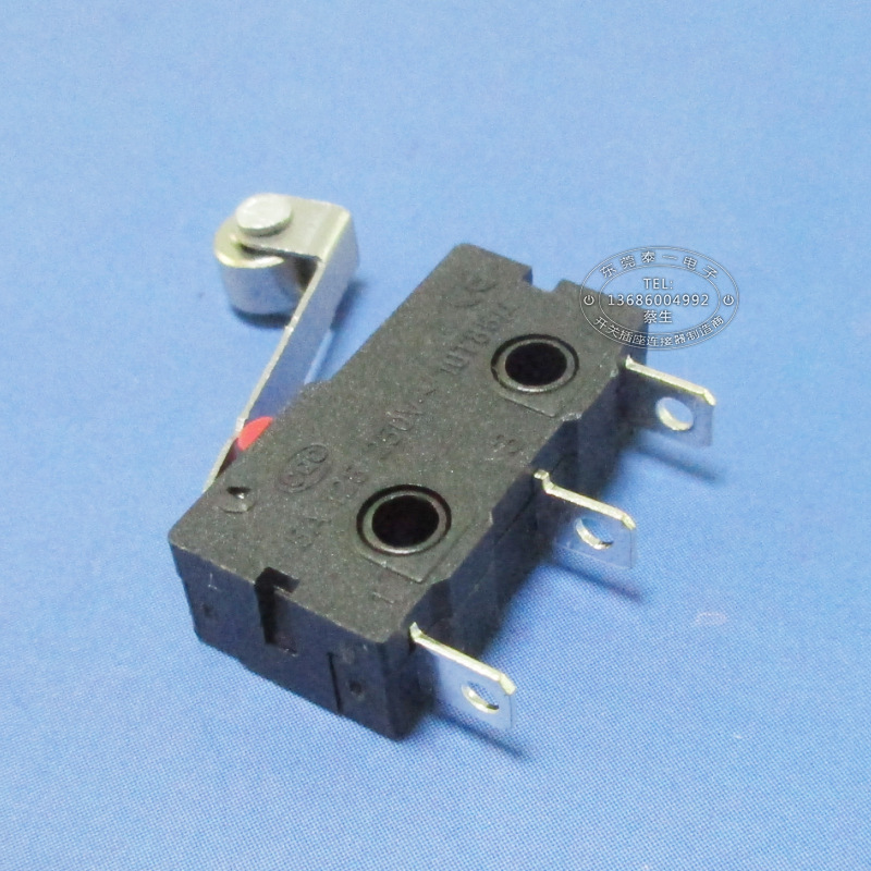 外壳20*10*6.4三脚带滚轮行程开关 铜点铜脚耐温料微动开关KW12-N