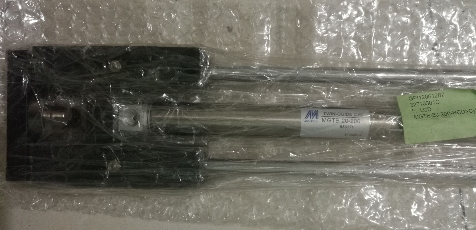 全新台湾金器导杆气缸，MGTB-20-200实物拍摄