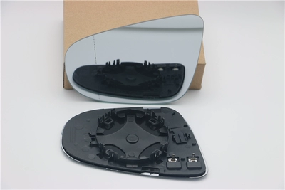 Volkswagen 13-15 New Bora Rearview Mirror Assembly Bora Car Exterior Mirror Housing Frame Turn Signal Light (Rearview mirror/rearview mirror) - volkswagen-bora2013-2015-model-left-drivers-side-mirror-lens-brand