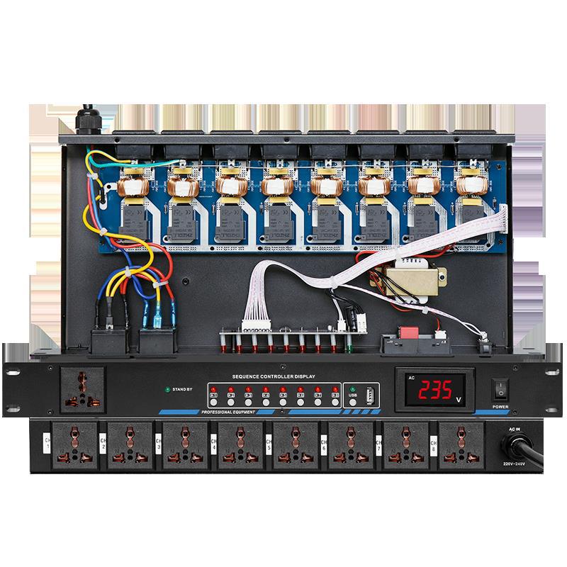 Computadora de control central con puerto serie RS232 controla el controlador de secuencia de encendido de 10 vías y el interruptor de equipo de audio del amplificador de 9 vías