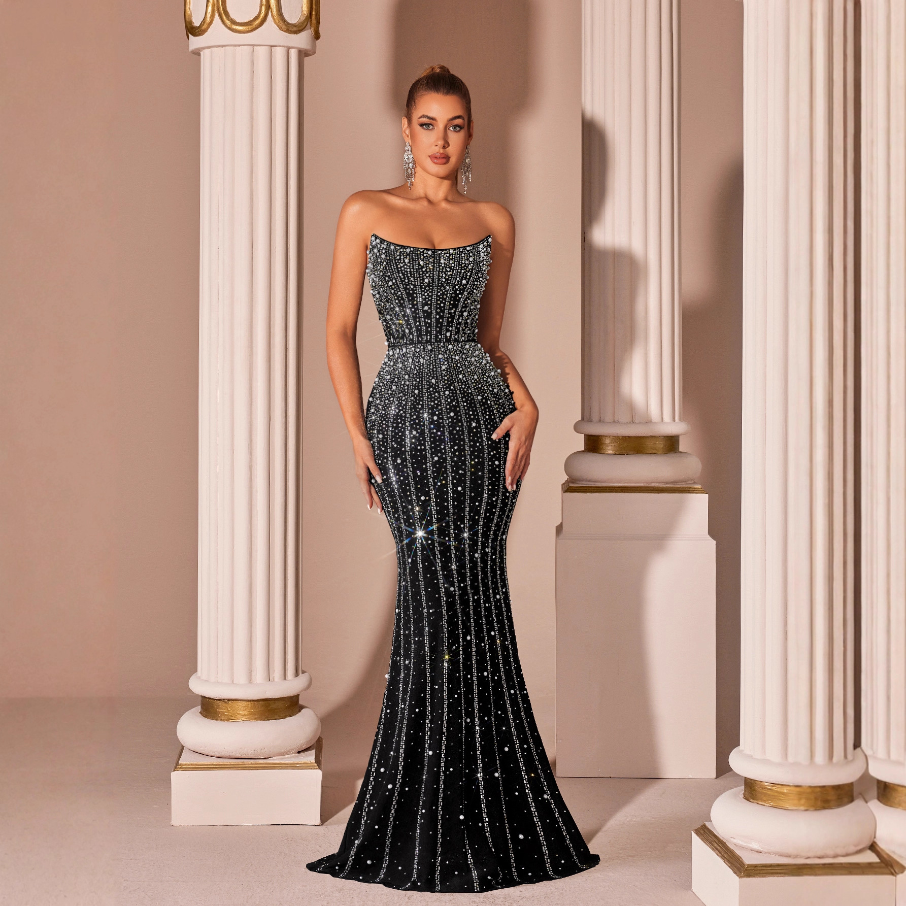 New Strapless Mermaid Full Rhinestone Luxury Evening Dress with Heavy Craftsmanship, Slim Fit, Open Back, and Flared Banquet Gown