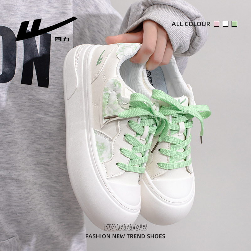 Zapatos blancos cómodos de color combinado de retroalimentación de alta calidad, zapatos de placa gruesa diarios de la escuela secundaria, nuevos zapatos de nicho para mujeres image 3