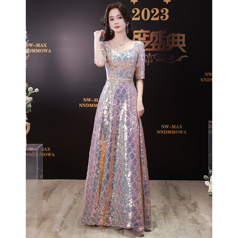 Vestido de noche elegante y con estilo para mujer, nuevo modelo 2025, vestido de lentejuelas chic y lujoso para eventos sociales, diseño exclusivo con un toque internacional.