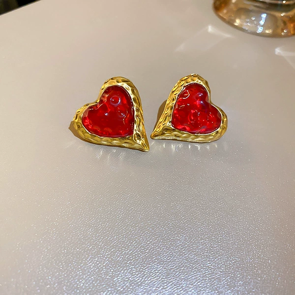 Silver needle folds love earrings