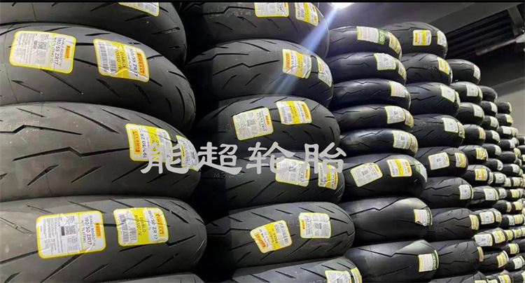 倍耐力摩托车06.jpg