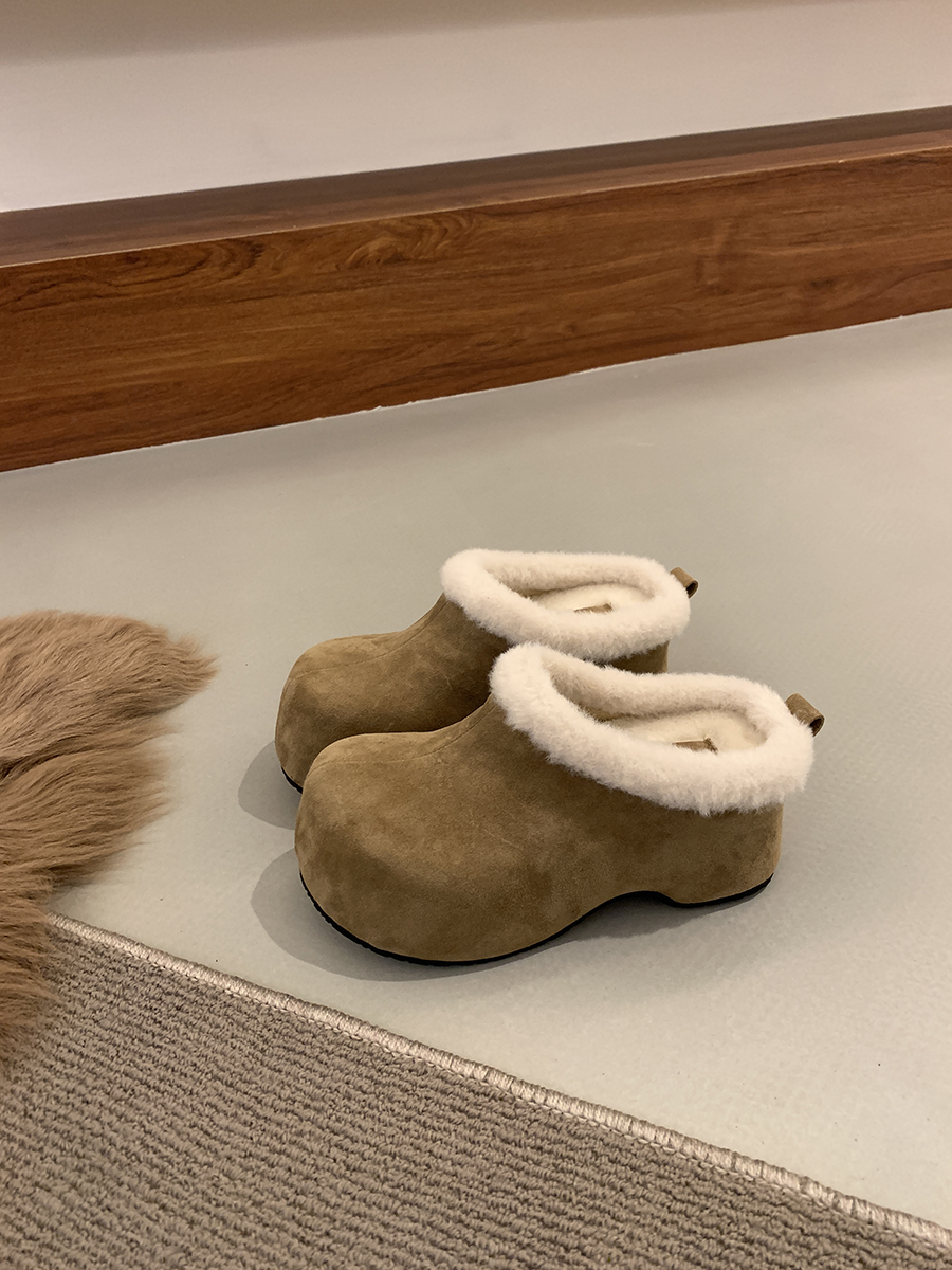 El hombre pequeño aumenta 6 cm en el interior de los zapatos birkenstock de cuero. las mujeres usan zapatos de algodón de otoño e invierno con terciopelo. retro Sen es un remolque de algodón baotou.