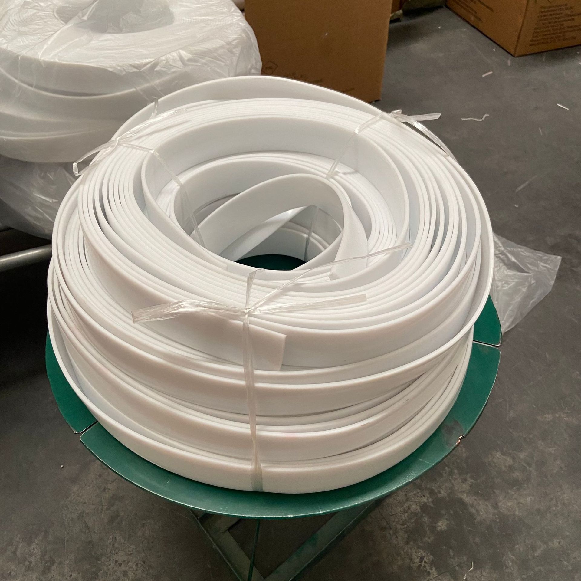 现货供应高弹性硅胶条方块密封条密实耐高温耐酸碱胶条硅胶硅橡胶