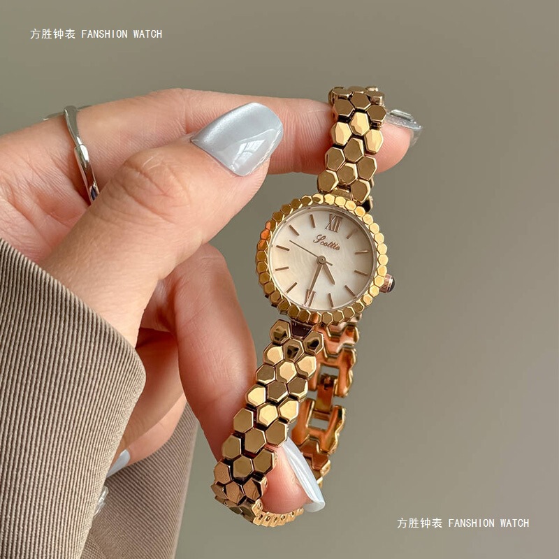 SCOTTIE New Women's Watch Simple Small Women's Bracelet Waterproof Quartz Watch high quality Steel Band Women's Watch SCOTTIE New Women's Watch Simple Small Women's Bracelet Waterproof Quartz Watch high quality Steel Band Women's Watch