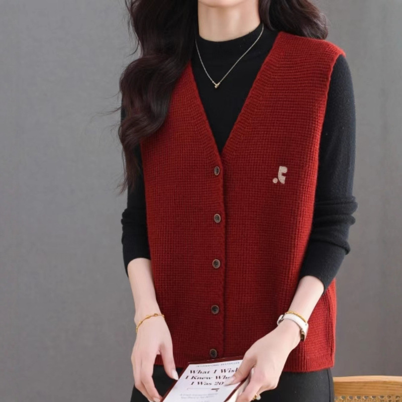2026 New Style Knitted Cardigan Vest for Women, Loose Fit, Plus Size, V-Neck, Versatile Sleeveless Sweater Vest for Women