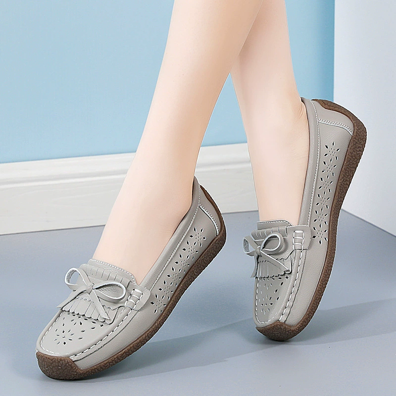 Snails for leisure with bow, low fashionable shoes