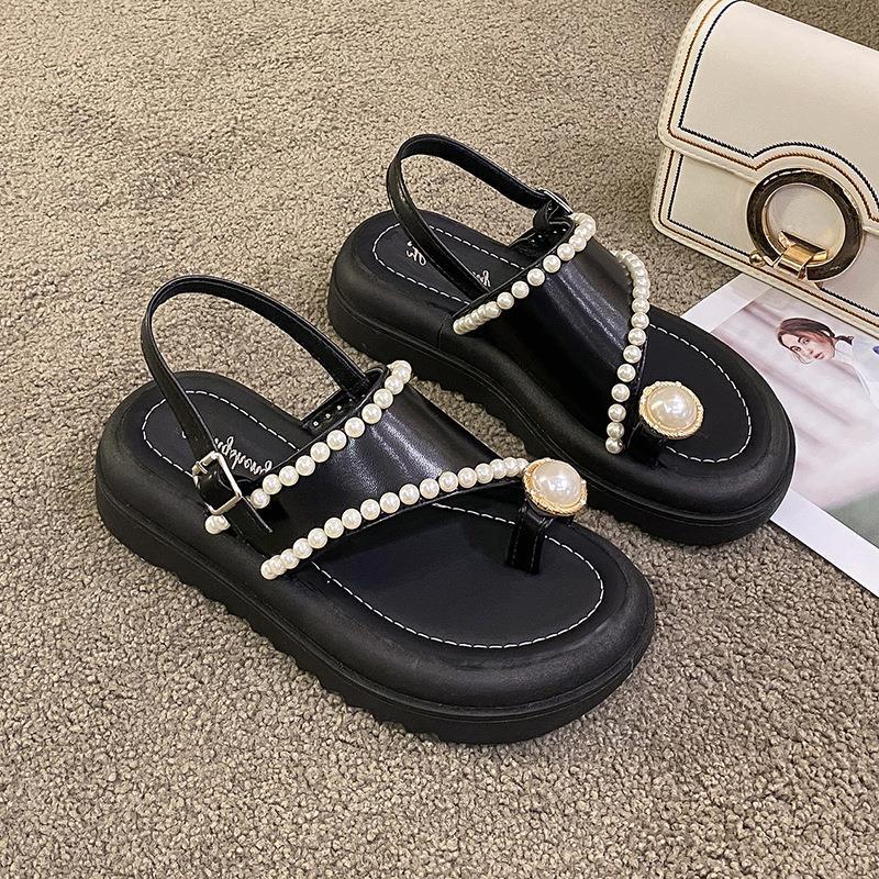 Kleine Duftende Wind Dicke Sohle für frauen 2024 Sommer Neue Mode Perle Schmuck Strand Schuhe Abdeckung Zehe Nach Außen tragen_voghion.com