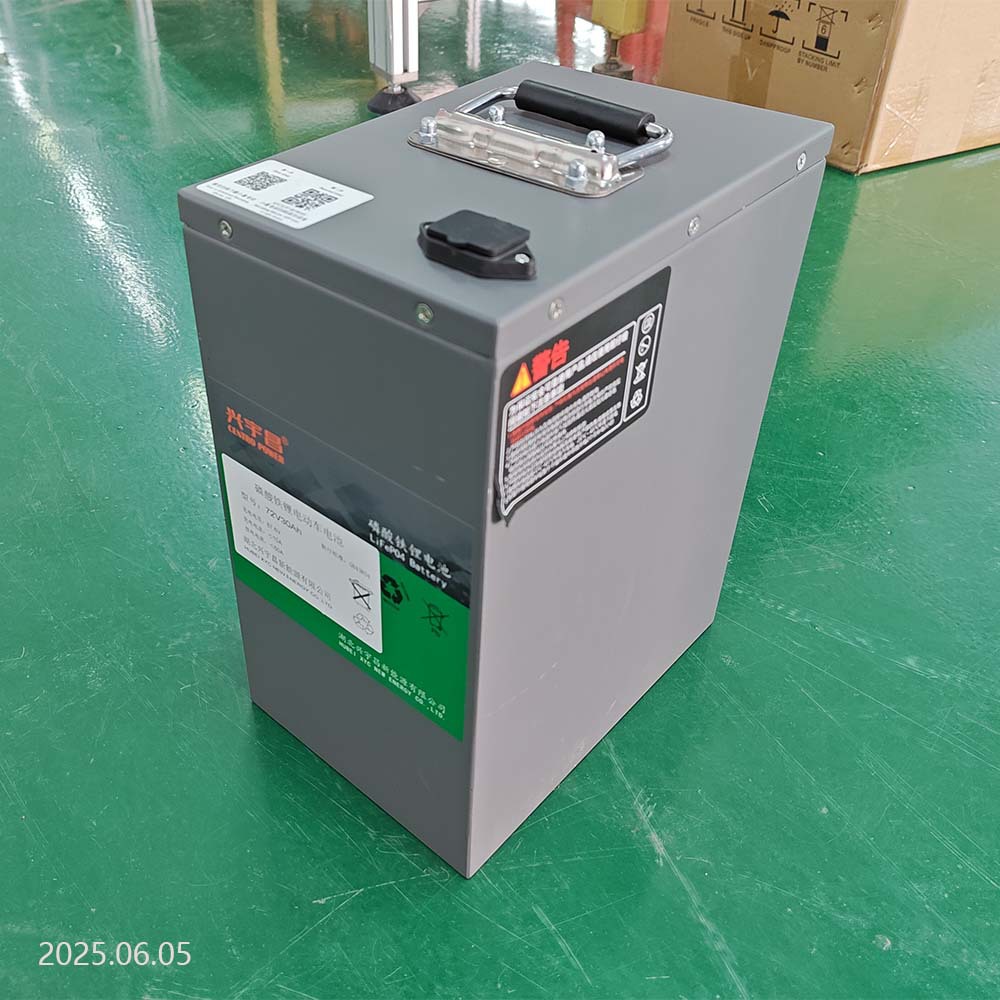 72V30AH两轮车磷酸铁锂电瓶60V30AH坐桶款电动车锂电池