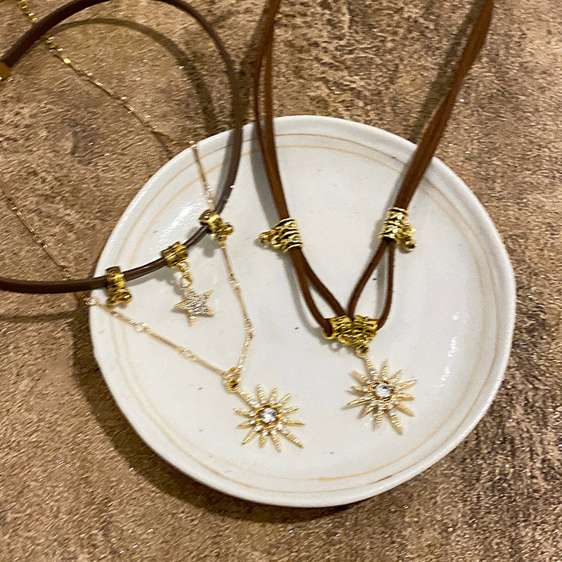 Maillard diamante sol campana collar francés retro diseño clavícula cadena elegante dulce fresco estilo collar al por mayor