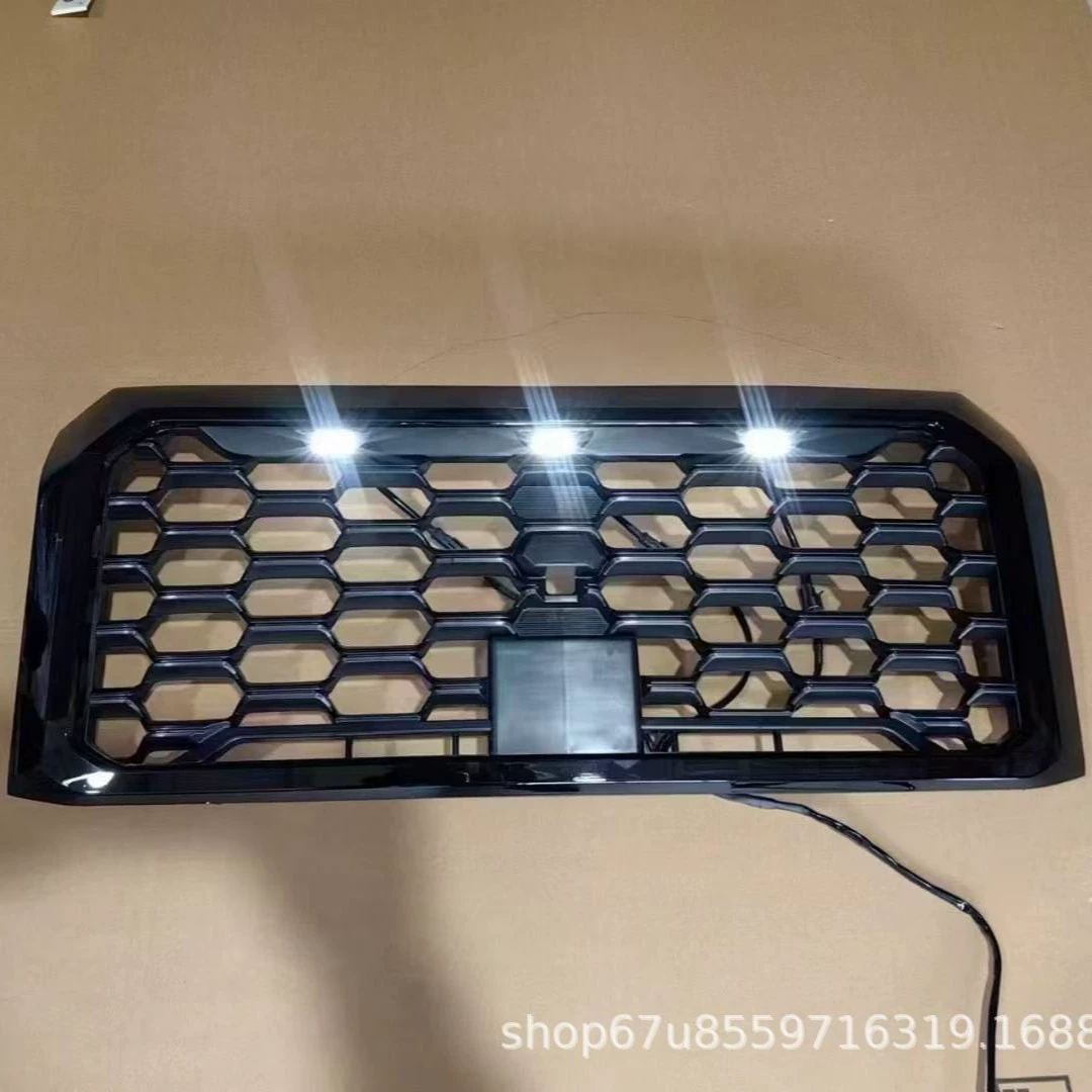 Подходящий для Mitsubishi L200 Triton центральная решетка