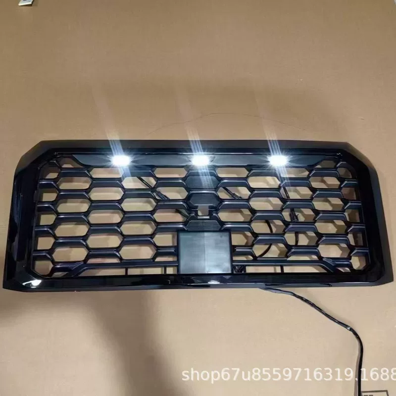 Подходящий для Mitsubishi L200 Triton центральная решетка