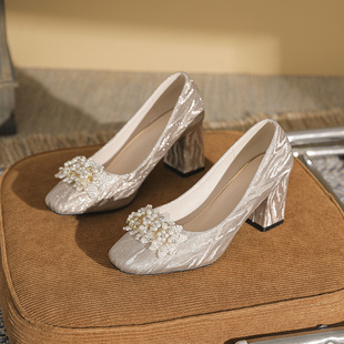 2023 new square toe chunky heel high heels plus size extra large widened wedding shoes wedding bridal shoes single-layer shoes Pearl bridesmaid