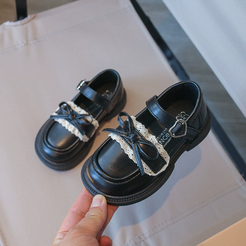 Маленькие кожаные туфли принцессы для девочек, новинка 2023 года, осенняя детская обувь Мэри Джейн на мягкой подошве с юбкой в студенческом стиле в британском стиле