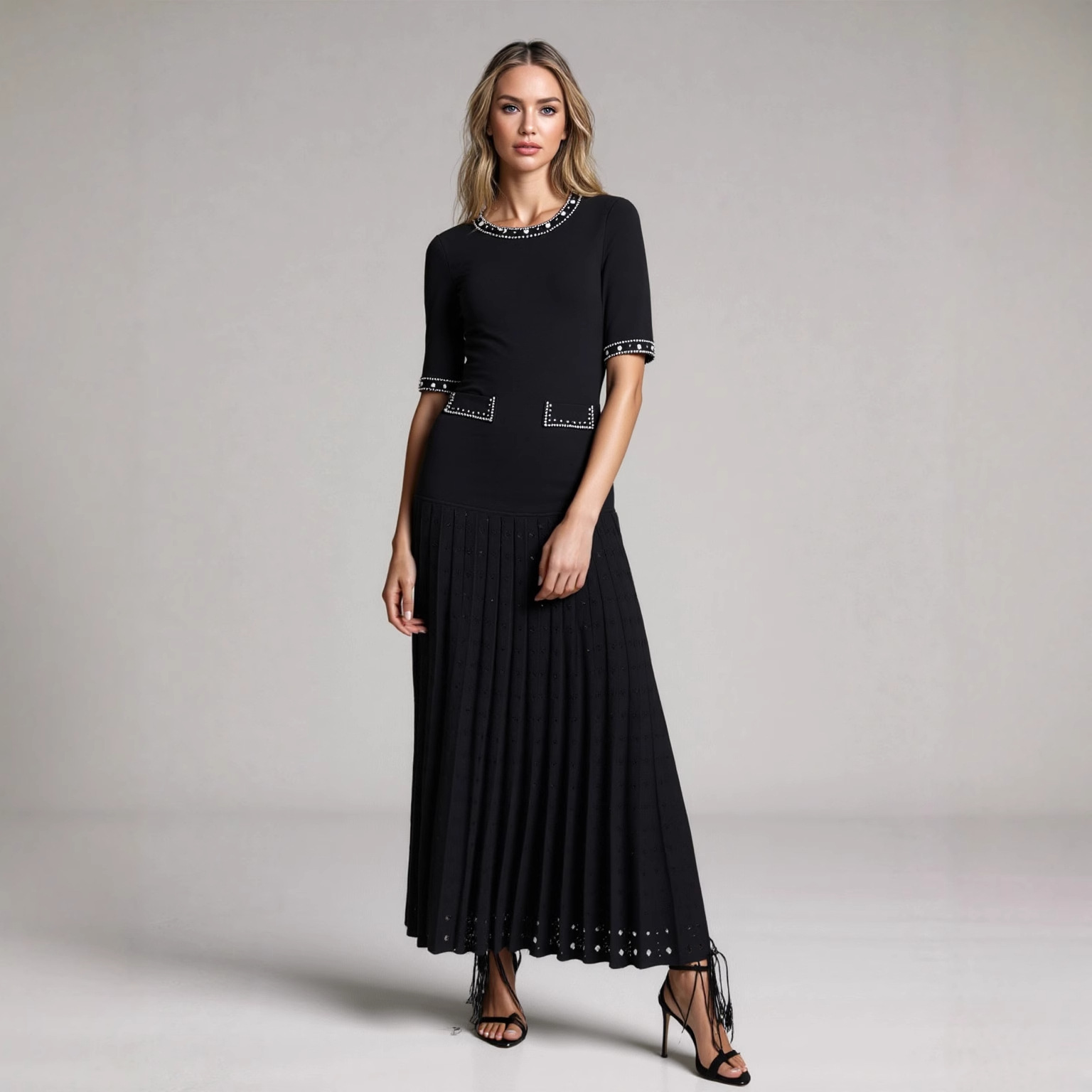 Elegant Round Neck Short Sleeve Knit Dress With Embellishments – Flowy High Waist Maxi Dress For Women_ecoleips.com