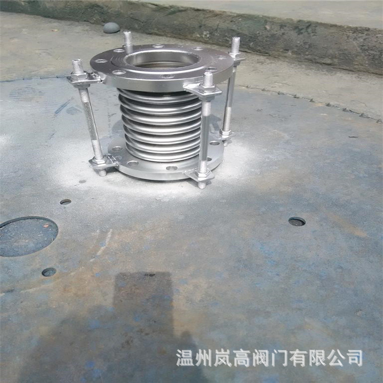 法兰连接 补偿器 304不锈钢材质 轴向型内压式 DN300