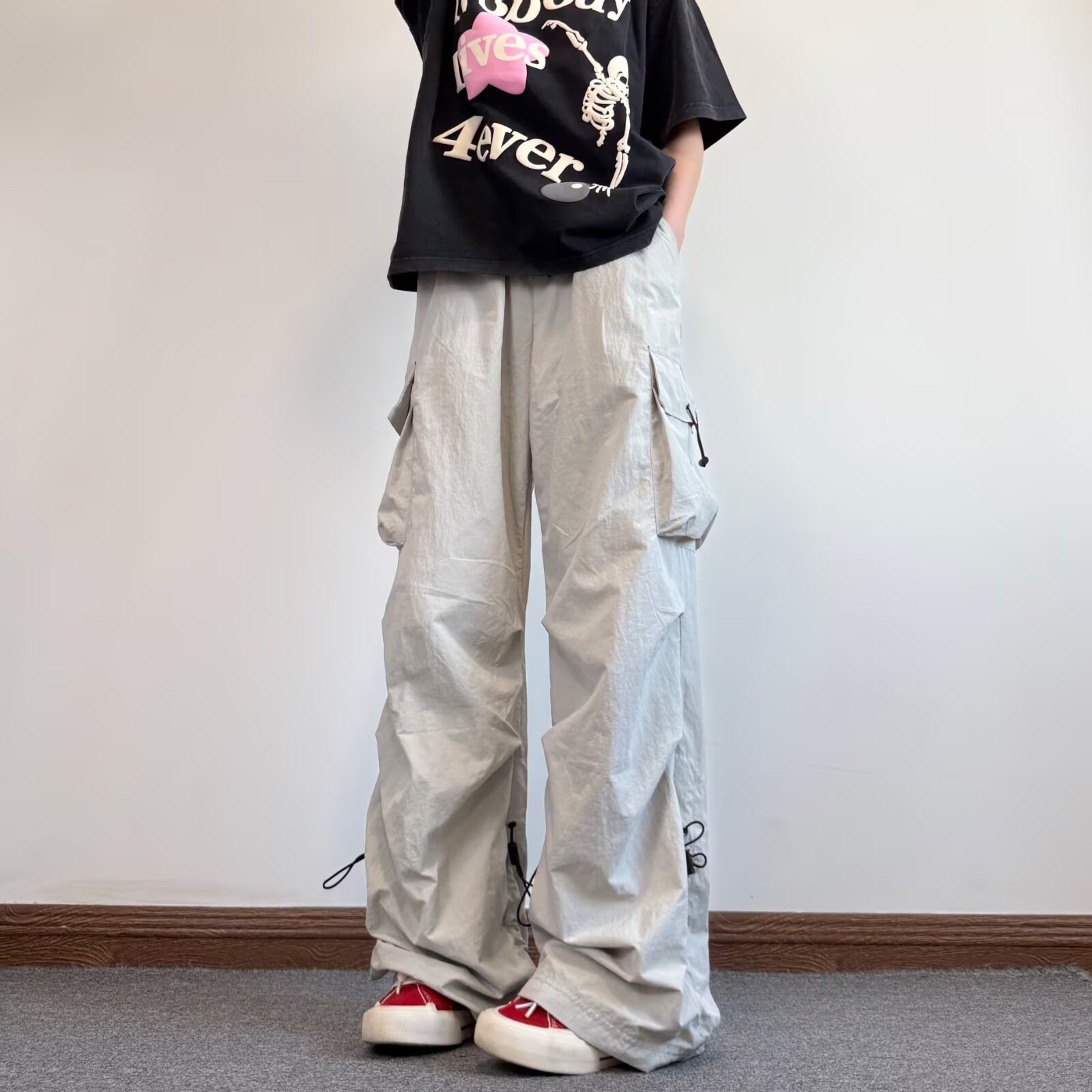 Spring and Autumn New Loose Quick-Dry Paratrooper Cargo Pants for Men, Outdoor Slimming and Height-Enhancing Pleated Wide-Leg Versatile Casual Pants for Men