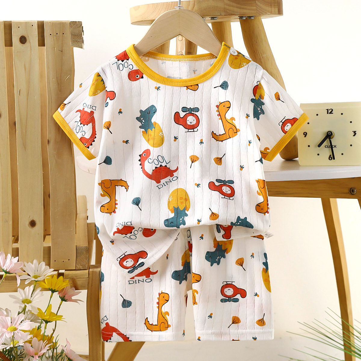 Nuevo traje de bebé de verano de dos piezas de manga corta de algodón para niños, pantalones cortos para bebés, ropa de casa delgada de dibujos animados