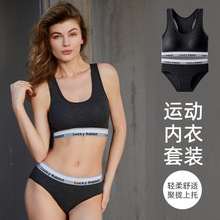 �羳��ó���ʹ��������˶�������װ���ص��޸�Ȧ����Ů��£С����