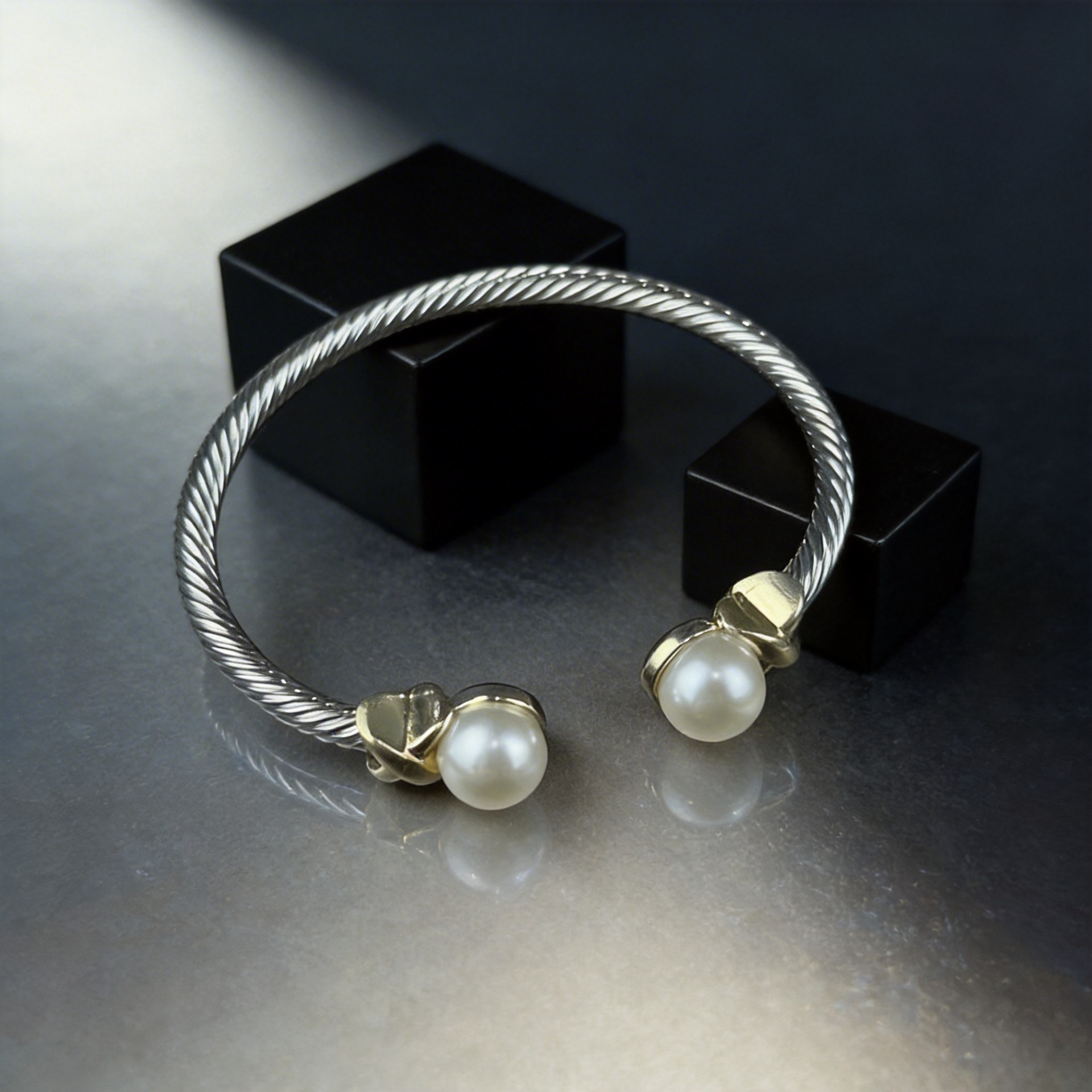 Alta calidad de cuatro hojas joyas pareja arco ligero lujo pulsera anillo al por mayor pulseras de cerámica Vinstyle