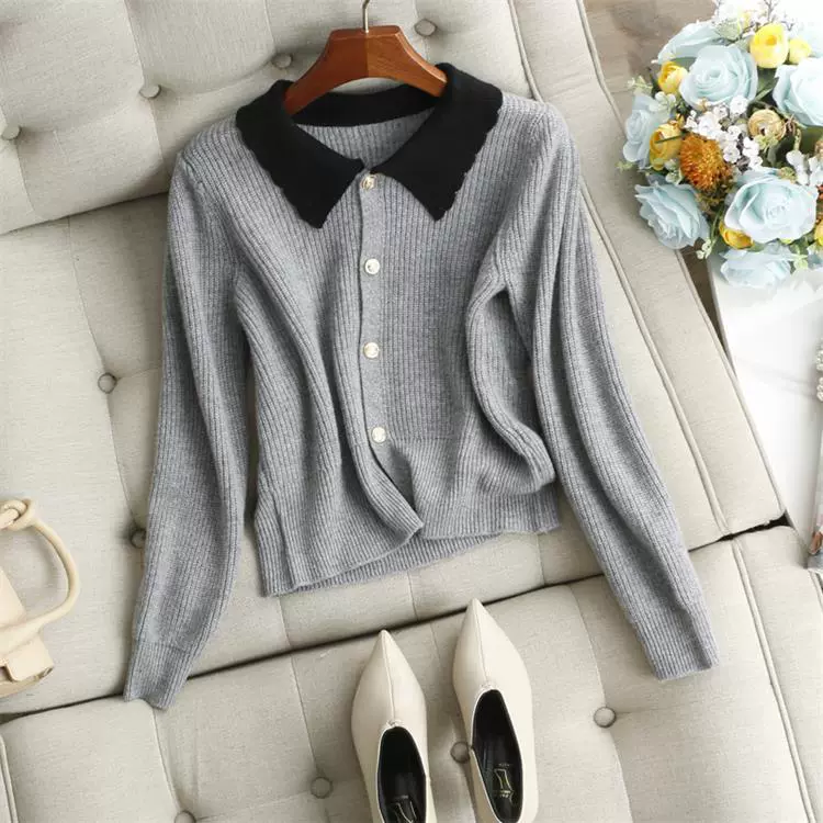 Cute elegant woolen cardigan, winter sweater