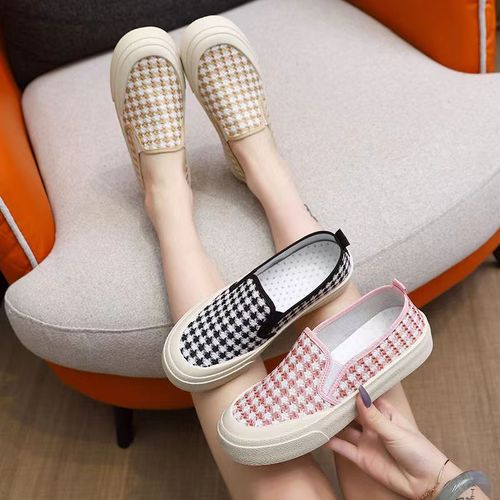 Factory direct sales thick-soled canvas shoes, spring and autumn breathable low-top student flat shoes, slip-on lazy ladies shoes