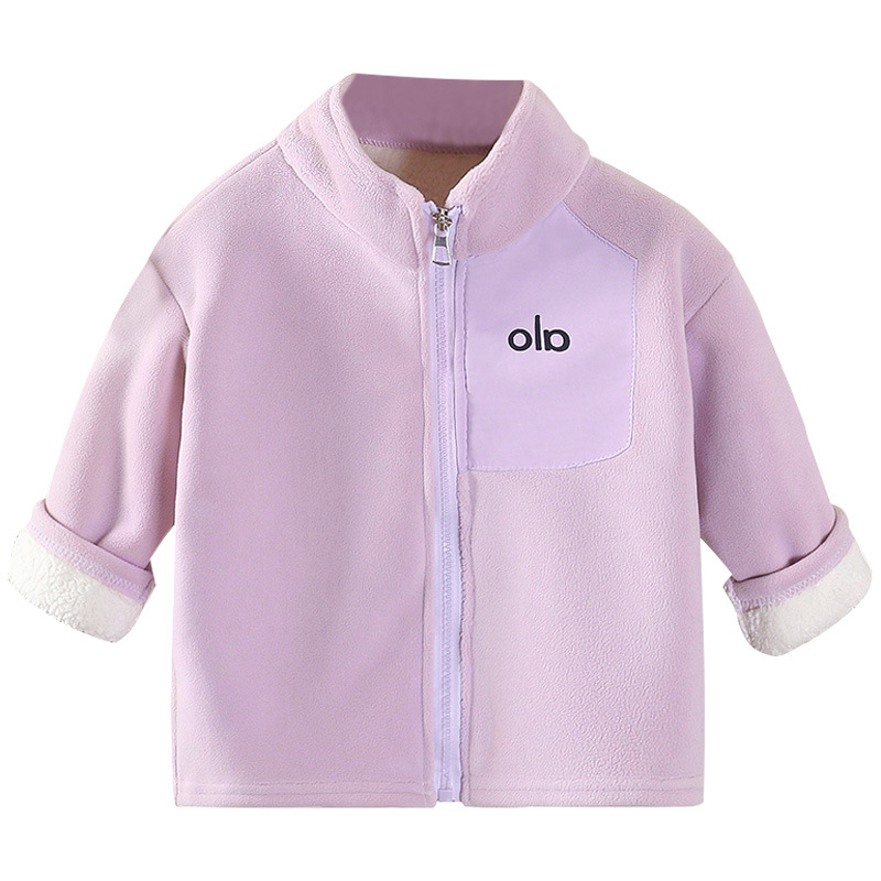 Niños agitando el nuevo abrigo de invierno 2025, chaqueta de cuello de estilo extranjero para niños y niñas con ropa infantil de terciopelo universal