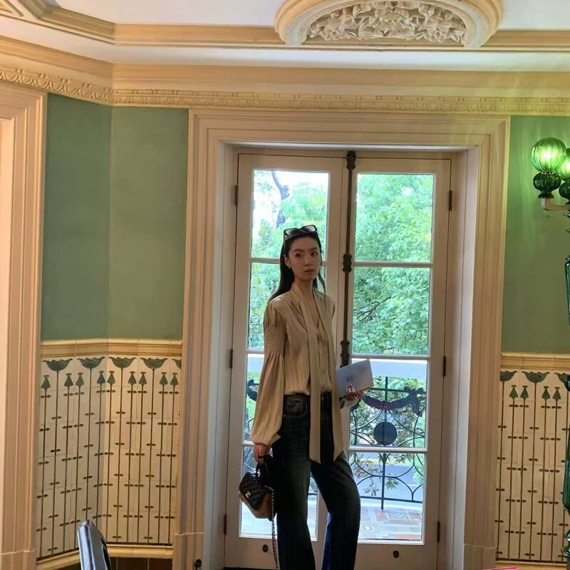 Gakee Official Antique Gold V-Neck Shirt for Women, New Autumn Style with Ribbon, High-End Fashion Long-Sleeve Shirt Gakee Official Antique Gold V-Neck Shirt for Women, New Autumn Style with Ribbon, High-End Fashion Long-Sleeve Shirt