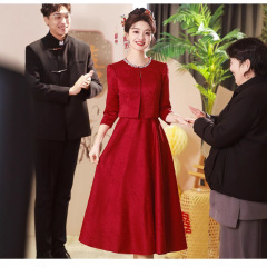 新中式酒红色2025新款高腰显瘦气质小个子订婚礼服日常可穿连衣裙