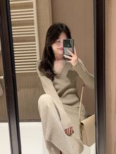 高级感冬季配大衣V领蕾丝拼接针织裙显瘦百搭针织连衣裙子女秋冬