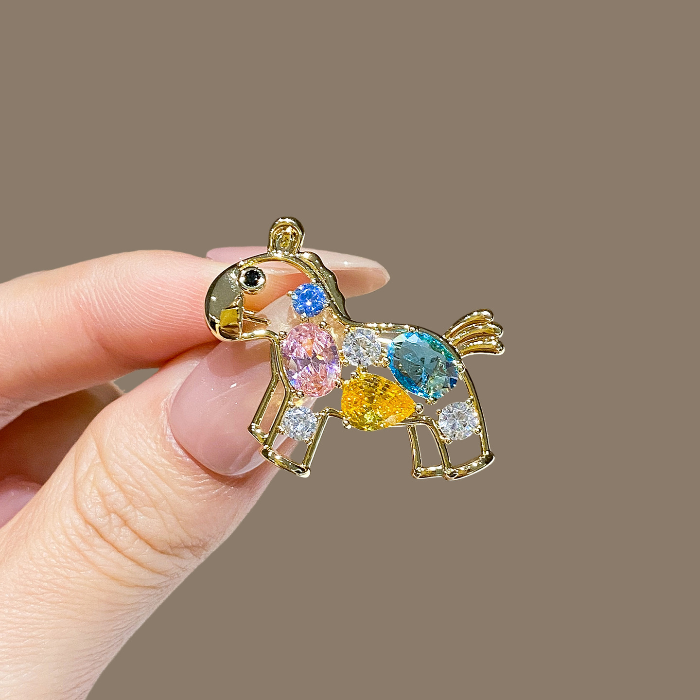Colorful Crystal Pony Brooch For Women 2025 New High-end Sense Light Luxury Niche Design Pin Accessory_voghion.com